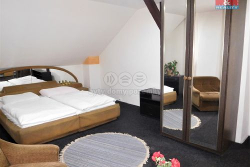 Obrázek - Pronájem, hotel, penzion, 1520 m2, Horní Slavkov