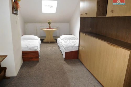 Obrázek - Pronájem, hotel, penzion, 1520 m2, Horní Slavkov