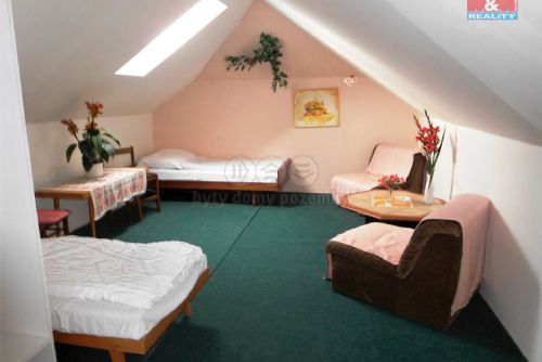 Obrázek - Pronájem, hotel, penzion, 1520 m2, Horní Slavkov