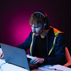 Milovníci počítačové zábavy by měli mít po ruce kvalitní herní notebook
