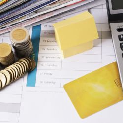 Porovnejte si podmínky jednotlivých hypoték online. Co dalšího je dobré vědět před tím, než uzavřete úvěr?