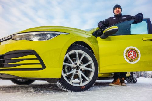 Foto: Test zimních pneumatik 225/45 R17 dle Autoklubu ČR