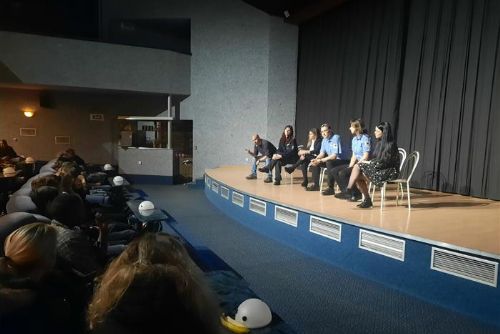 Foto: Cheb: Městská policie zorganizovala projekt s názvem V síti do škol