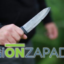 Cheb: Muži měl způsobit bodnořezné poranění
