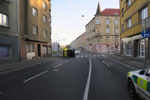 Foto: Cheb: Pátrání po svědcích dopravní nehody