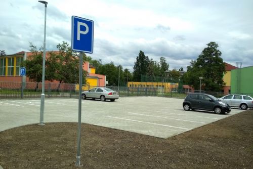 Foto: Chodov: Město připravuje nová parkovací místa