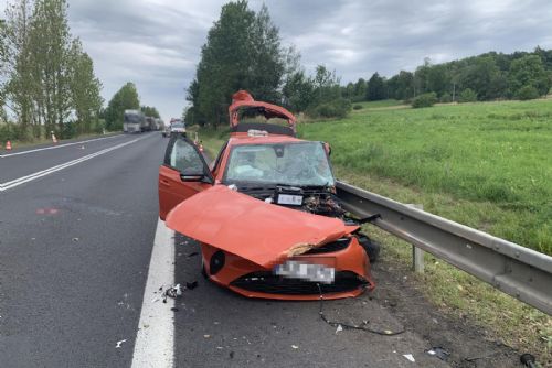Foto: Horní Tašovice: Při dopravní nehodě bylo zraněno pět osob