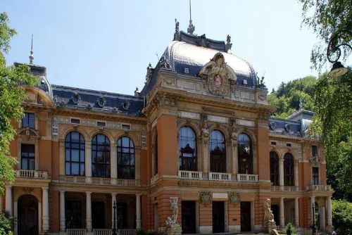 Foto: Karlovy Vary: Během obnovy Císařských lázní pokračují unikátní restaurátorské práce