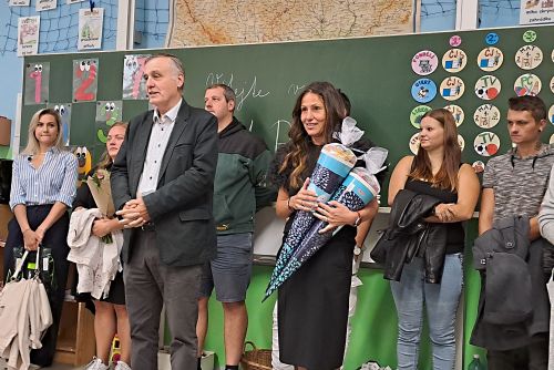 Foto: Karlovy Vary: Do základních škol nastoupilo více než pět set prvňáčků