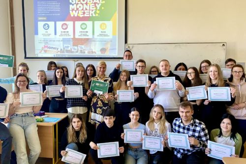 Foto: Karlovy Vary:  Na logistické škole se konal Projektový týden odborných předmětů a GMW 2023