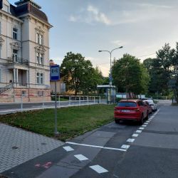 Karlovy Vary: U dvou základních škol byla vytvořena nová parkoviště K+R