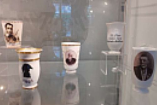 Foto: Karlovy Vary:  V muzeu se dozvíte, z jakých pohárků pily známé osobnosti