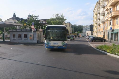 Foto: Karlovy Vary: Žena na následky zranění bohužel zemřela