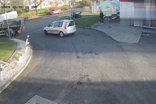 Foto: Mariánské Lázně: Policie pátrá po svědcích dopravní nehody