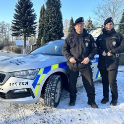Nová Role: Ženě, která spadla z balkónu, policisté zachránili život
