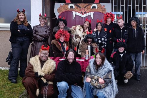 Foto: Ostrov: Procházka peklem a adventní jarmark na ZŠ Masarykova