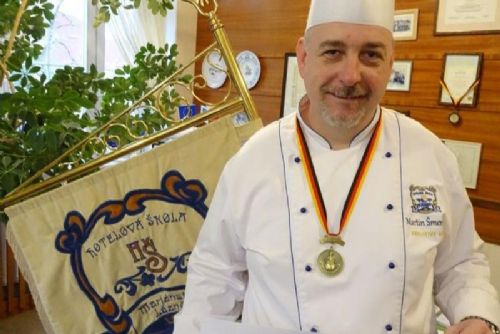 Foto: Region: Hotelová škola Mariánské Lázně slaví úspěch, učitel odborného výcviku zazářil na olympiádě kuchařů