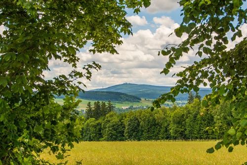 Foto: Region: Na přípravu a výstavbu parkovišť či nouzových nocovišť v Krušných horách dá kraj přes milion korun