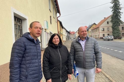 Foto: Region: V Perninku i v Abertamech potřebují řešit dopravní situaci