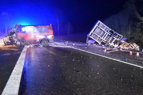 Foto: Stará Voda: Oba řidiči svým zraněním bohužel podlehli