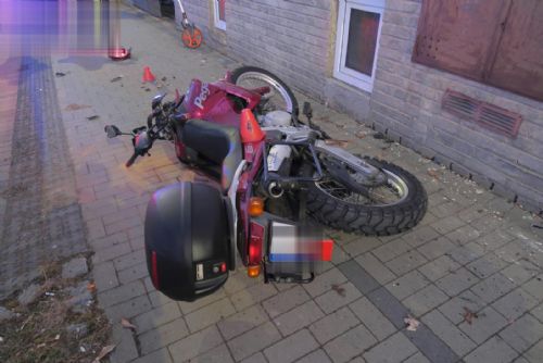 Foto: Velká Hleďsebe: Motocyklista byl letecky transportován do nemocnice