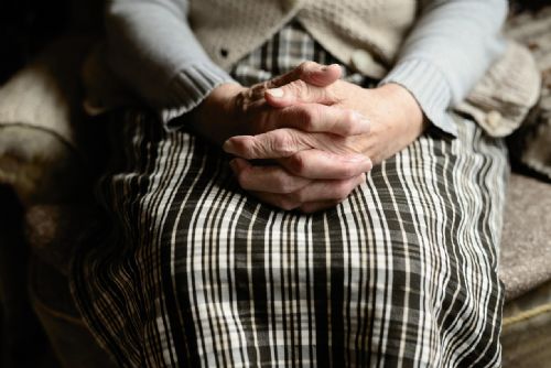 obrázek:Index stáří v Česku stoupá - na 100 dětí už 133 seniorů