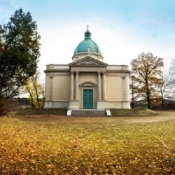 Na Vysočině se o víkendech otevřou desítky památek. U Jemnice zpřístupní hrobku Pallavicini