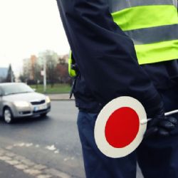 „Zaplaťte, nebo nejedete.“ Policie zadržuje značky kvůli neuhrazeným pokutám