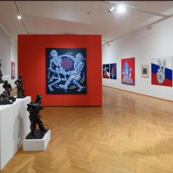 Ostravská galerie představuje tvorbu Matúše Maťátka, výstava otevírá témata společné historie Čechů a Slováků