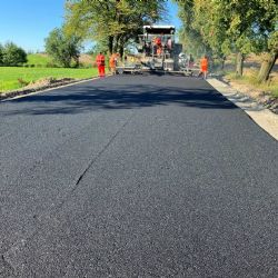 Silničáři vyrážejí po zimě do terénu. V Plzni a kraji chtějí opravit 150 kilometrů silnic
