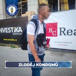V centru Plzně řešili krádež kondomů za tisíce. Podezřelého poznali podle kamer