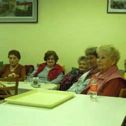 SBĚRATELKA UDĚLALA BESEDU SENIORKÁM