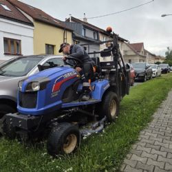 Plzeň 4 změní péči o zeleň. Na 70 hektarech zavede kvůli suchu mozaikové sečení