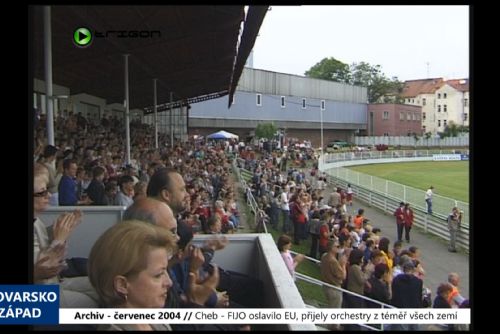 Foto: 2004 – Cheb: FIJO oslavilo EU, přijely orchestry z téměř všech zemí (TV Západ)