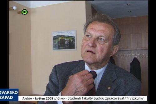 Foto: 2005 – Cheb: Nadace Schola Ludus ocenila pedagogy i žáky (TV Západ)