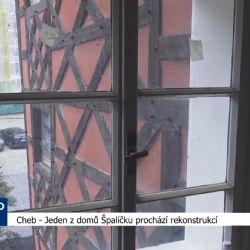 Cheb: Jeden z domů Špalíčku prochází rekonstrukcí (TV Západ)