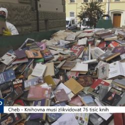Cheb: Knihovna musí zlikvidovat 76 tisíc knih (TV Západ)