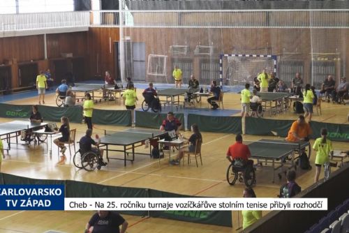 Foto: Cheb: Na 25. ročníku turnaje vozíčkářů ve stolním tenise přibyli rozhodčí (TV Západ)