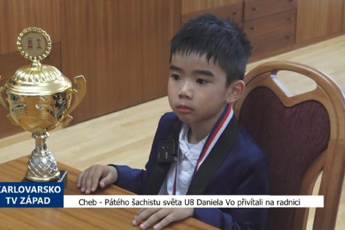 obrázek:Cheb: Pátého šachistu světa U8 Daniela Vo přivítali na radnici (TV Západ)