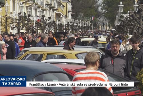 Foto: Františkovy Lázně: Veteránská auta se předvedla na Národní třídě (TV Západ)
