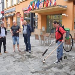 Cheb: Jak a čím uklízet pěší zónu?