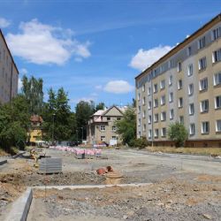 Cheb: Na Spáleništi se rekonstruují ulice V Zahradách a Kosmonautů
