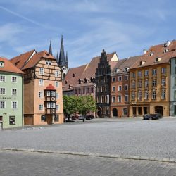 Cheb: Revitalizace vnitrobloků Obrněné brigády a 26. dubna