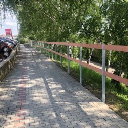 Cheb: Zábradlí podél cyklostezky je opraveno