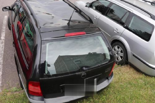 Obrázek - Chodov: Chtěl poničit otci auto. Spletl si ho s jiným