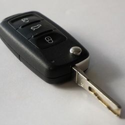 Chodov: Odcizil automobil. Škoda přes sto tisíc