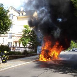 Karlovy Vary: Auto v plamenech
