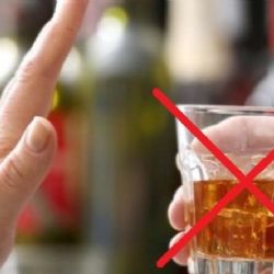 Karlovy Vary: Vedení města připravuje vyhlášku proti popíjení alkoholu na veřejnosti
