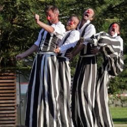 Komedianti a akrobaté předvedou v Krajince nevídané kousky