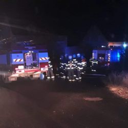 Libá: Hasiči z hořícího domu zachránili jednu osobu